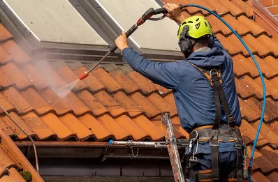 Démoussage et hydrofuge de toiture à Liez